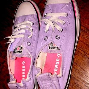 Lavender skyline converse slightly worn (2 times)